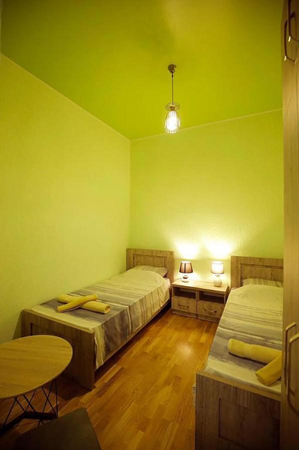 Nickos Hotel Kutaisi Exterior photo
